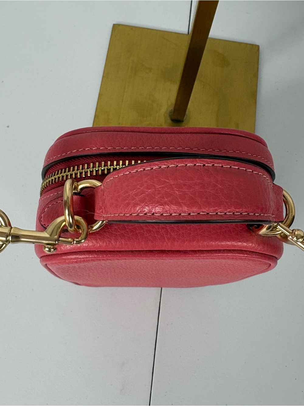 NWOT Coach Eva Phone Crossbody in Watermelon with gold hardware - Picture 5 of 14